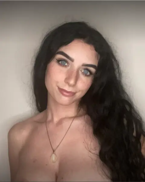 Belle — OnlyFans